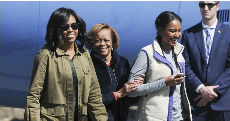 Preminula majka Michelle Obame